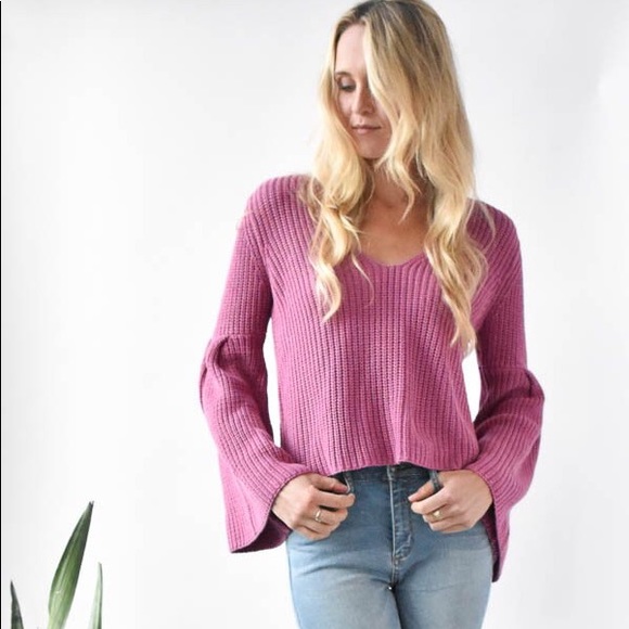 Free People Sweaters - NWT- Free People V-Neck damsel pullover